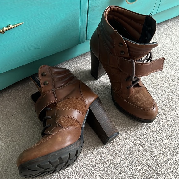 Brown / Tan Leather and Suede High-heeled Boots ALDO size 40 - Picture 6 of 6